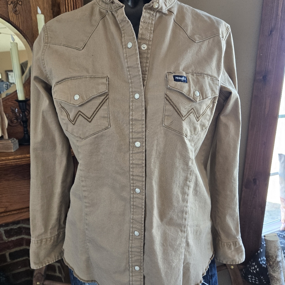 Wrangler Button-Up Shirt